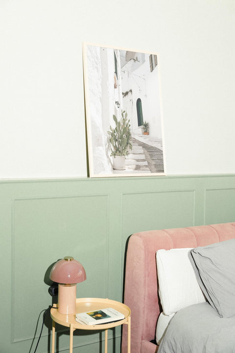 Quiet Steps - FrenzyFrame