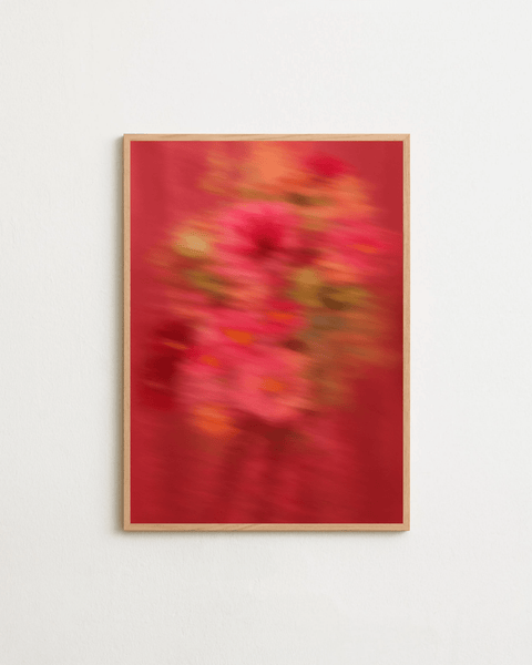 Bloom Blur poster visad med ram som tillval – FrenzyFrame