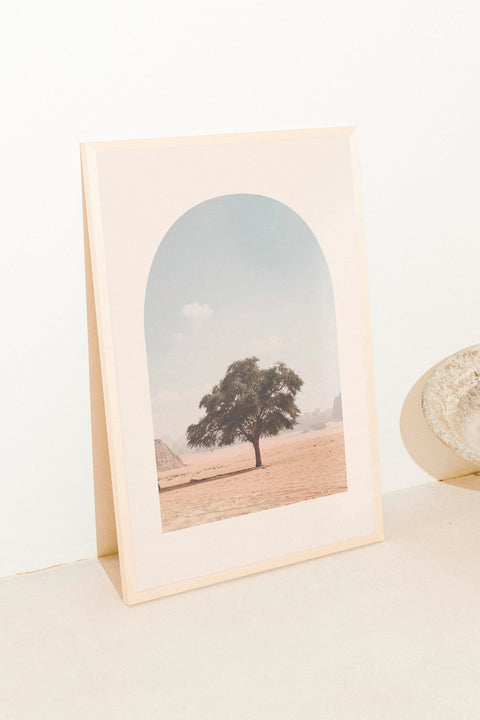 Desert Soul poster visad med ram som tillval – FrenzyFrame