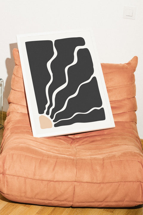 Echo Bloom poster i miljö med valfri ram – FrenzyFrame