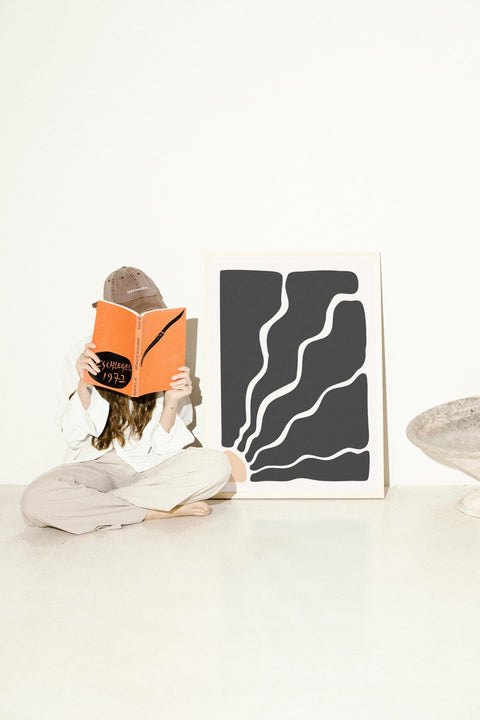Echo Bloom poster visad med ram som tillval – FrenzyFrame