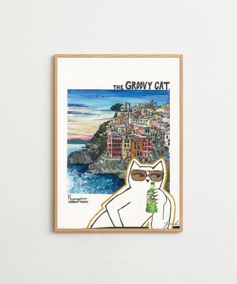 Groovy Riomaggiore poster med tillval av ram i miljöbild – FrenzyFrame