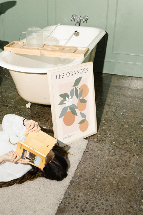 Les Oranges poster visad med ram som tillval – FrenzyFrame