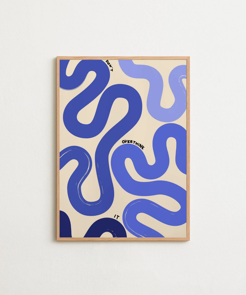 Overthinkin' in Blue poster visad med ram som tillval – FrenzyFrame