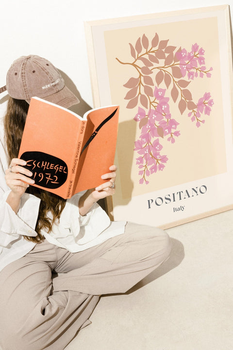 Positano in Bloom poster visad med valfri ram – FrenzyFrame
