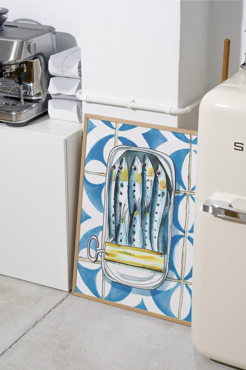 Sardines & Ceramics poster visad med valfri ram – FrenzyFrame