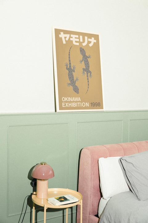 Sunset Lurkers poster visad med valfri ram – FrenzyFrame