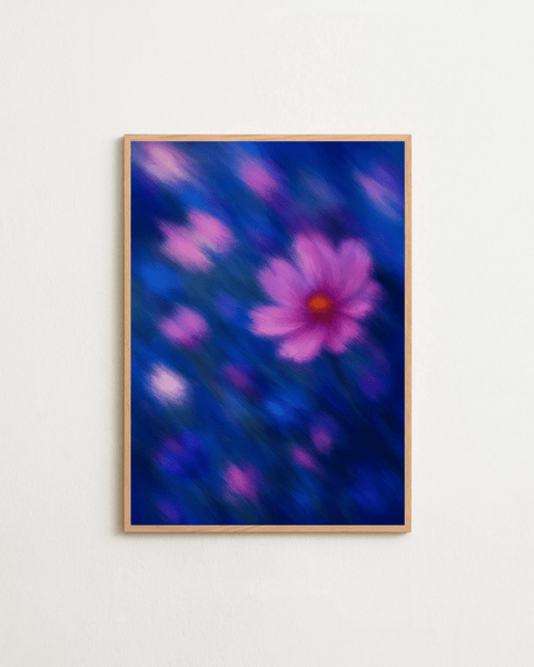 Violet Blur poster visad med ram som tillval – FrenzyFrame