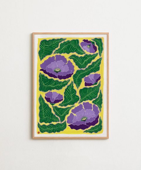 Purple Flower poster visad med ram som tillval – FrenzyFrame